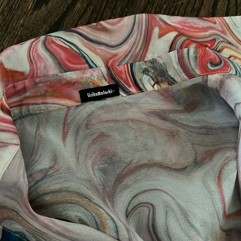 Lirika Matoshi Top ( sample) - Picture 3 of 5